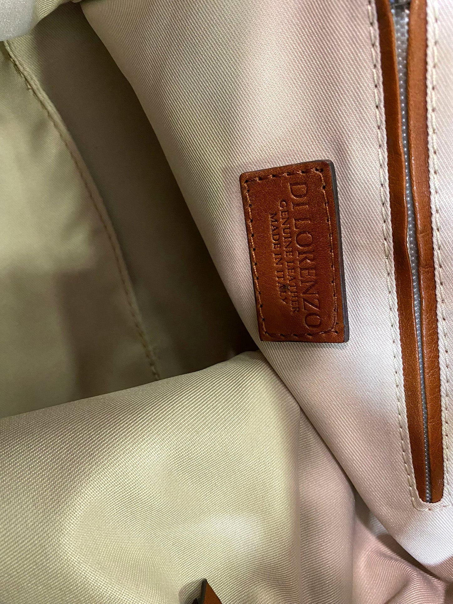 Kesia in vera pelle Made in Italy – vista prodotto 3